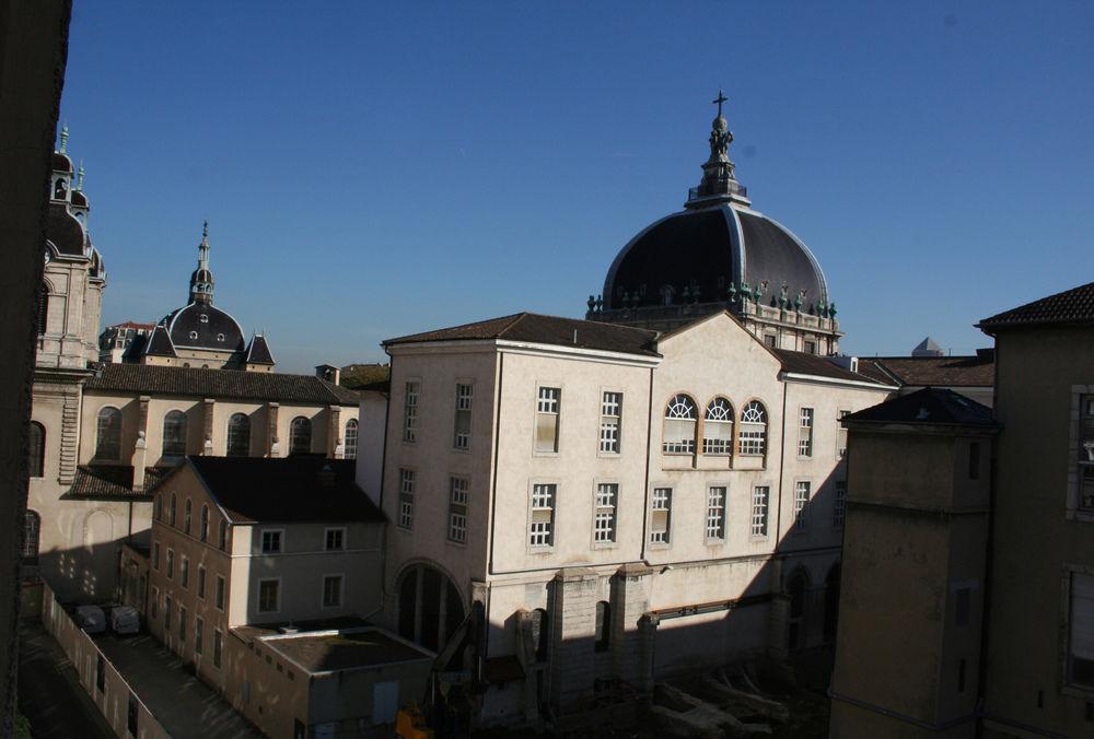 Republik Hotel Lyon Exterior photo